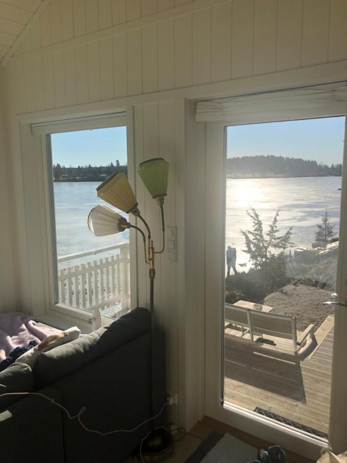 Lyseren Waterfront Cabin Omberg ภายนอก รูปภาพ