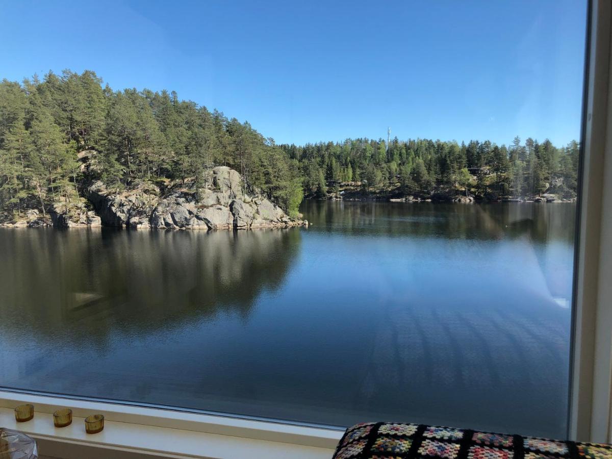 Lyseren Waterfront Cabin Omberg ภายนอก รูปภาพ